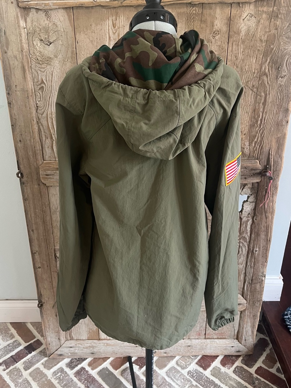 Nike Olive Green Hooded Field Jacket with Orange Tigers Patch. Never Worn! - Picture 2 of 8